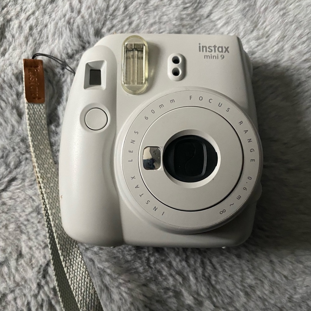 ❗️SOLD INSTAX MINI BARELY USED